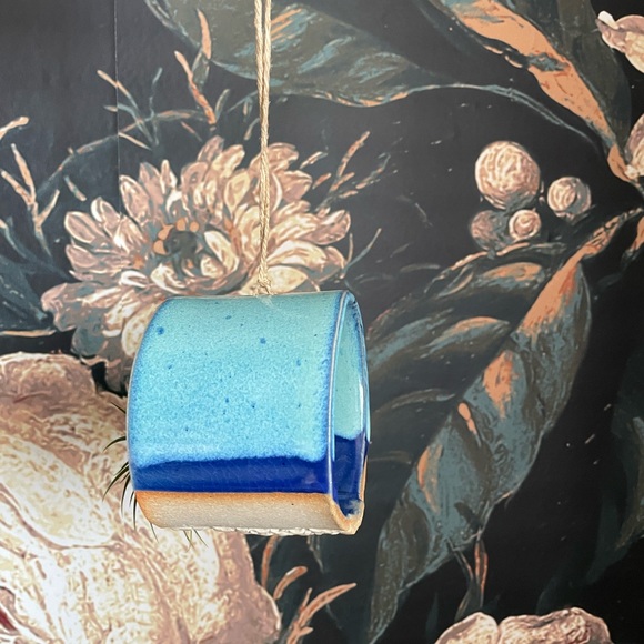 Hanging Pottery by MIKA Fleur - Picture 5 of 12